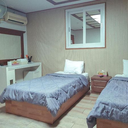 אנדונג Galleria Hotel מראה חיצוני תמונה