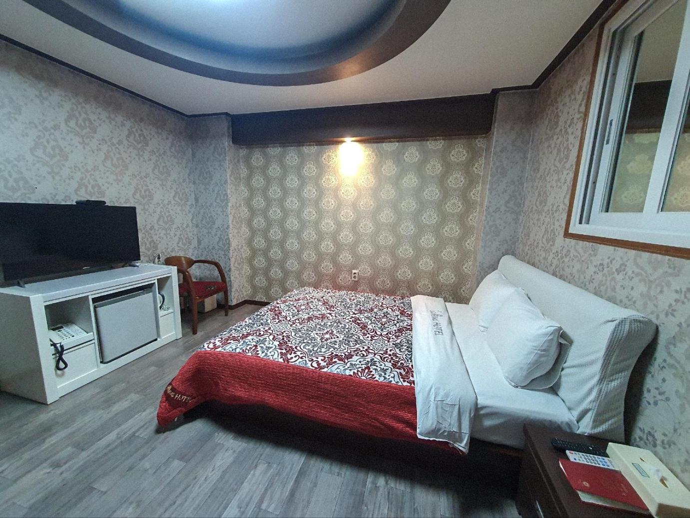אנדונג Galleria Hotel מראה חיצוני תמונה