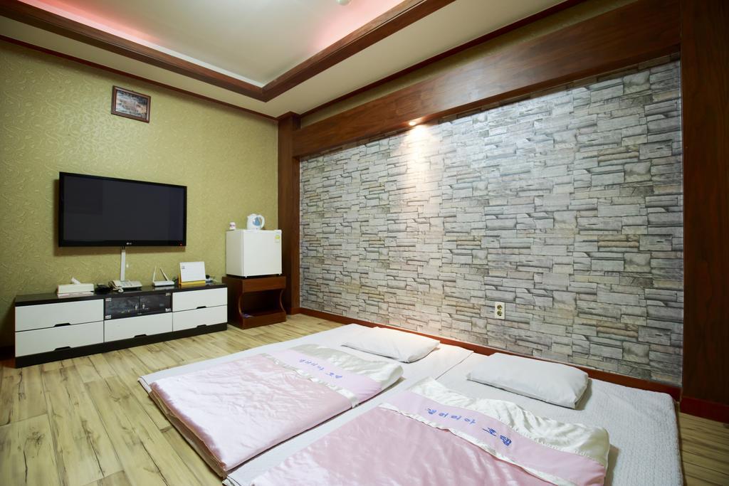 אנדונג Galleria Hotel מראה חיצוני תמונה