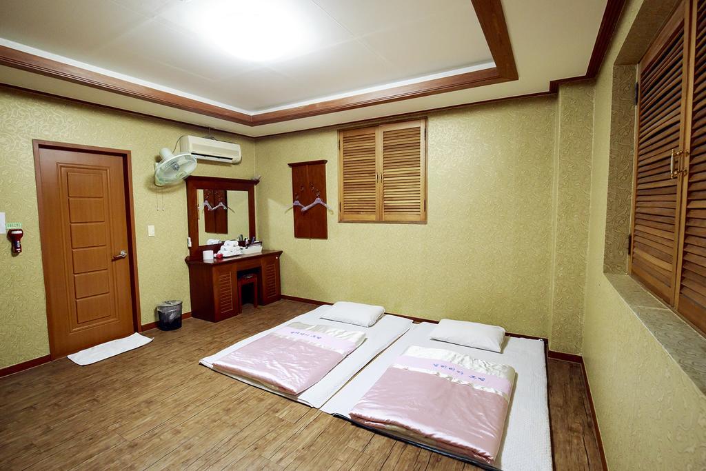 אנדונג Galleria Hotel מראה חיצוני תמונה