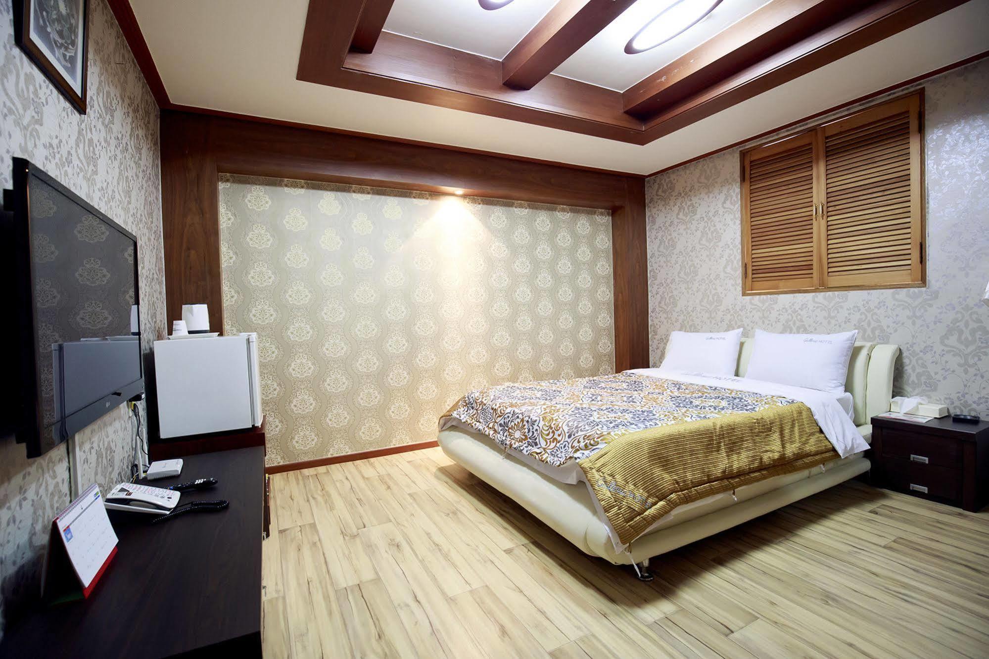 אנדונג Galleria Hotel מראה חיצוני תמונה