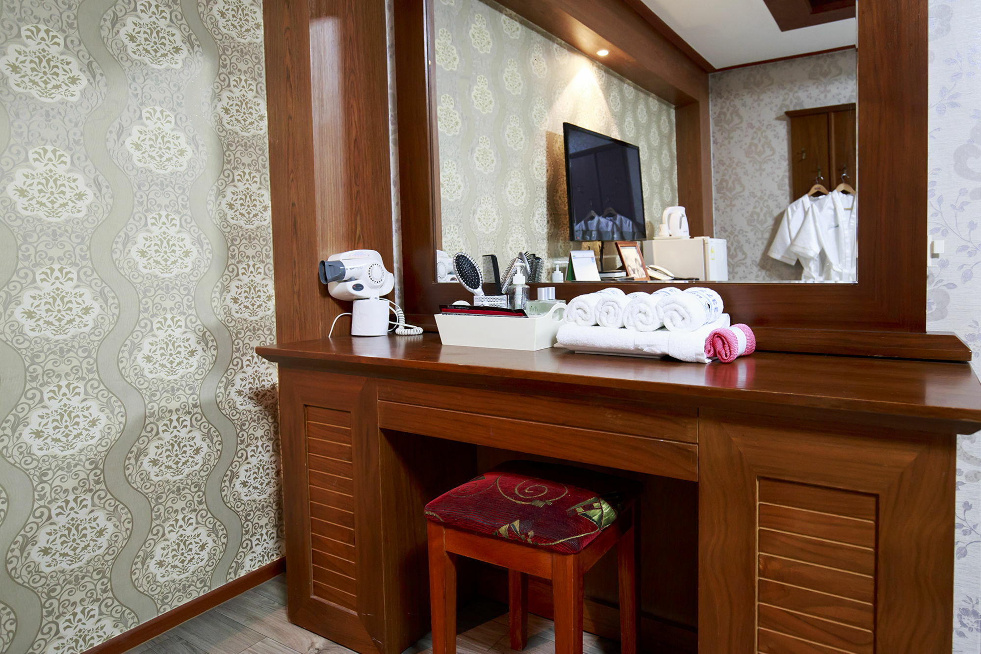 אנדונג Galleria Hotel מראה חיצוני תמונה